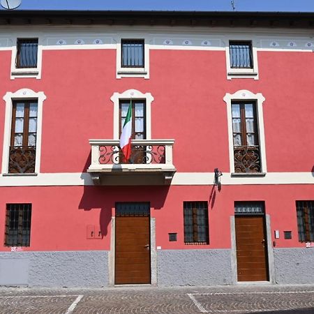 B&B Del Corso Castano Primo Buitenkant foto