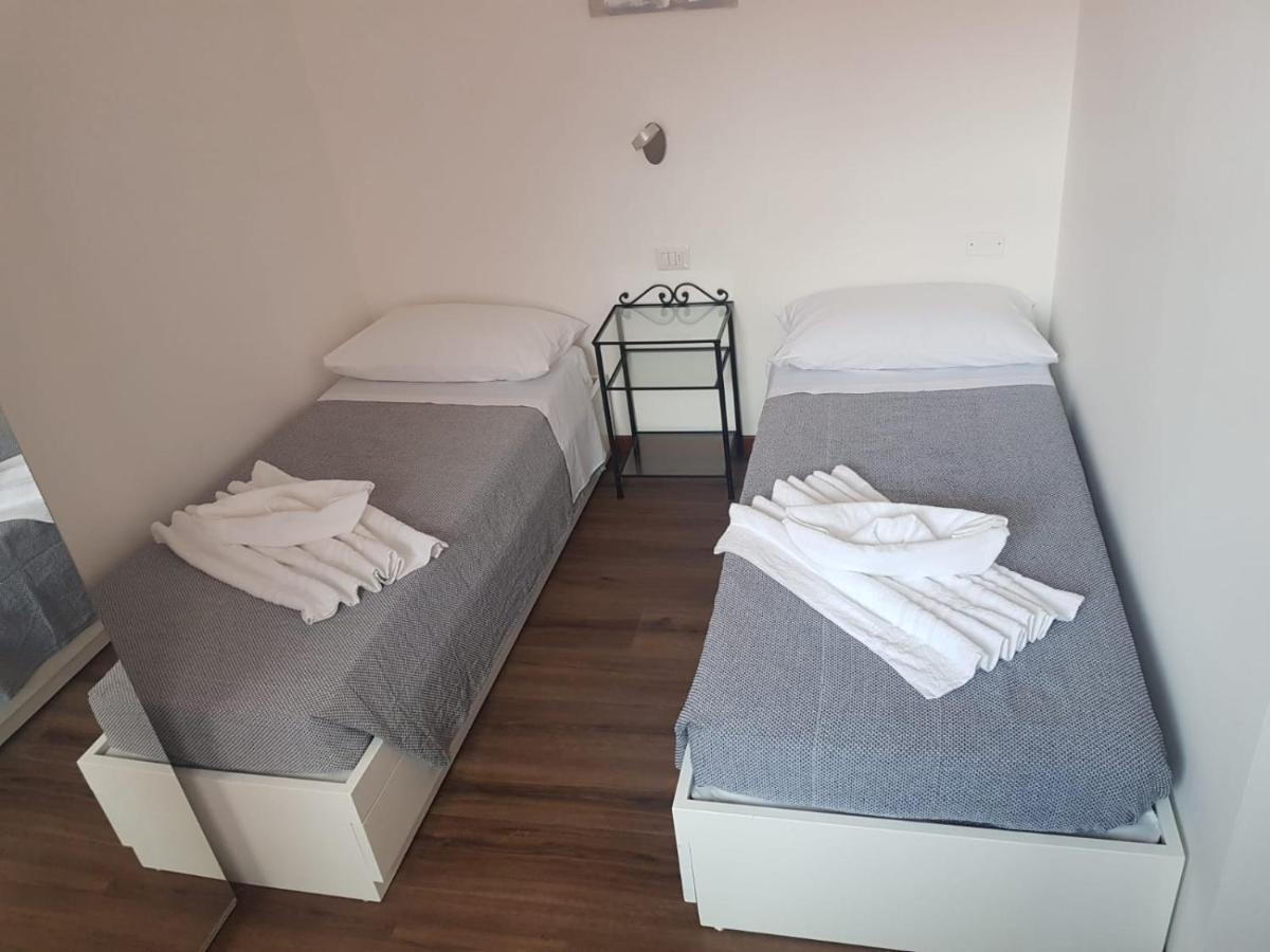 B&B Del Corso Castano Primo Buitenkant foto