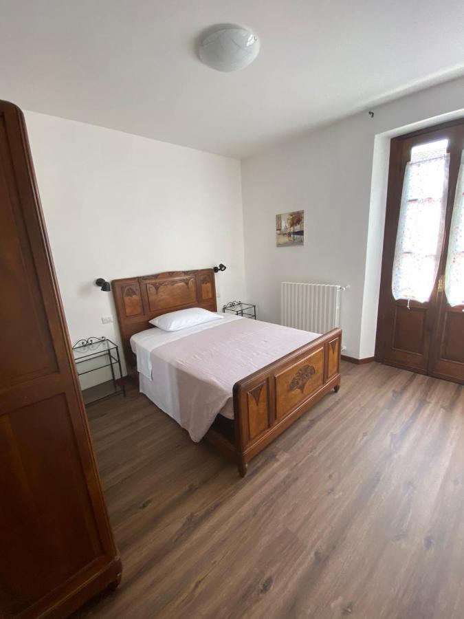 B&B Del Corso Castano Primo Buitenkant foto